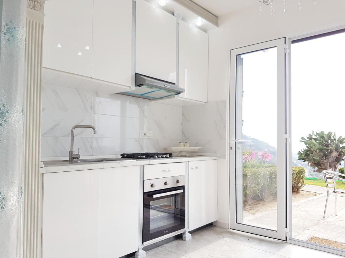 Appartement Blue Diamond à Parghelia Extérieur photo